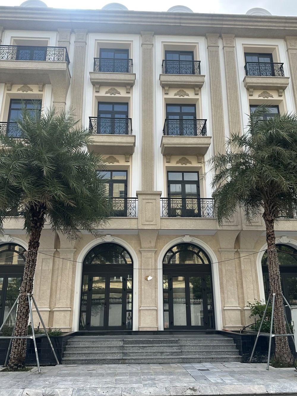 Cần bán căn Liền Kề D’Metropole Hà Tĩnh mặt đường Nguyễn Huy Oánh