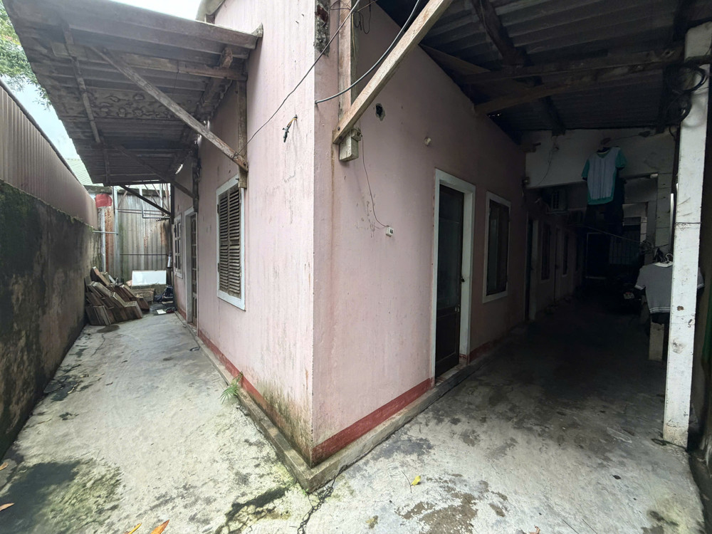 Bán dãy trọ 6 phòng trung tâm thành phố, cách đường 1A 50m. 