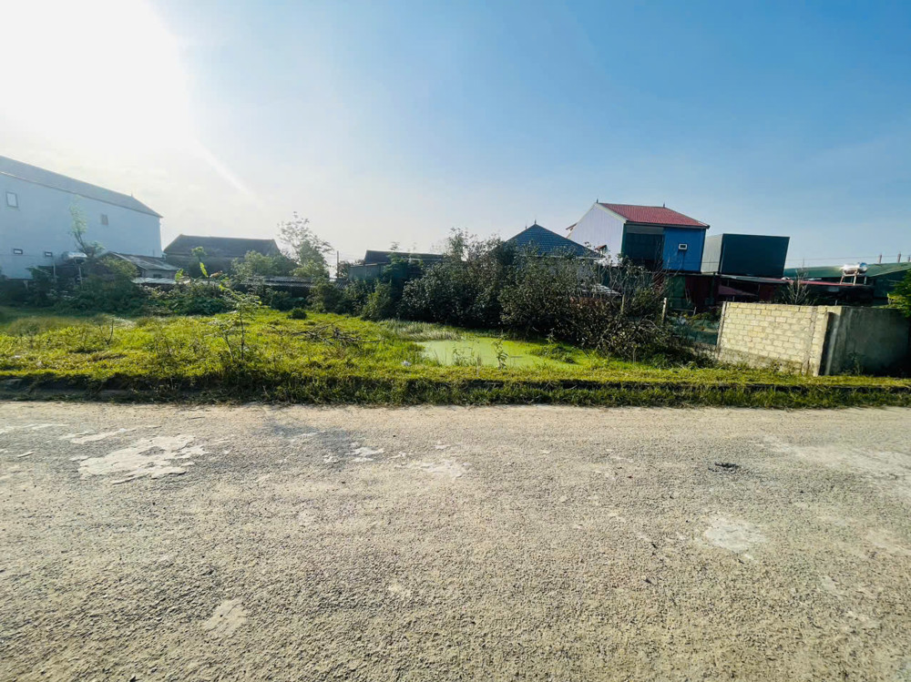 Chỉ 1 tỷ 3xx triệu. Có ngay lô đất qh lý ngân. phường trần phú mới tp hà tĩnh