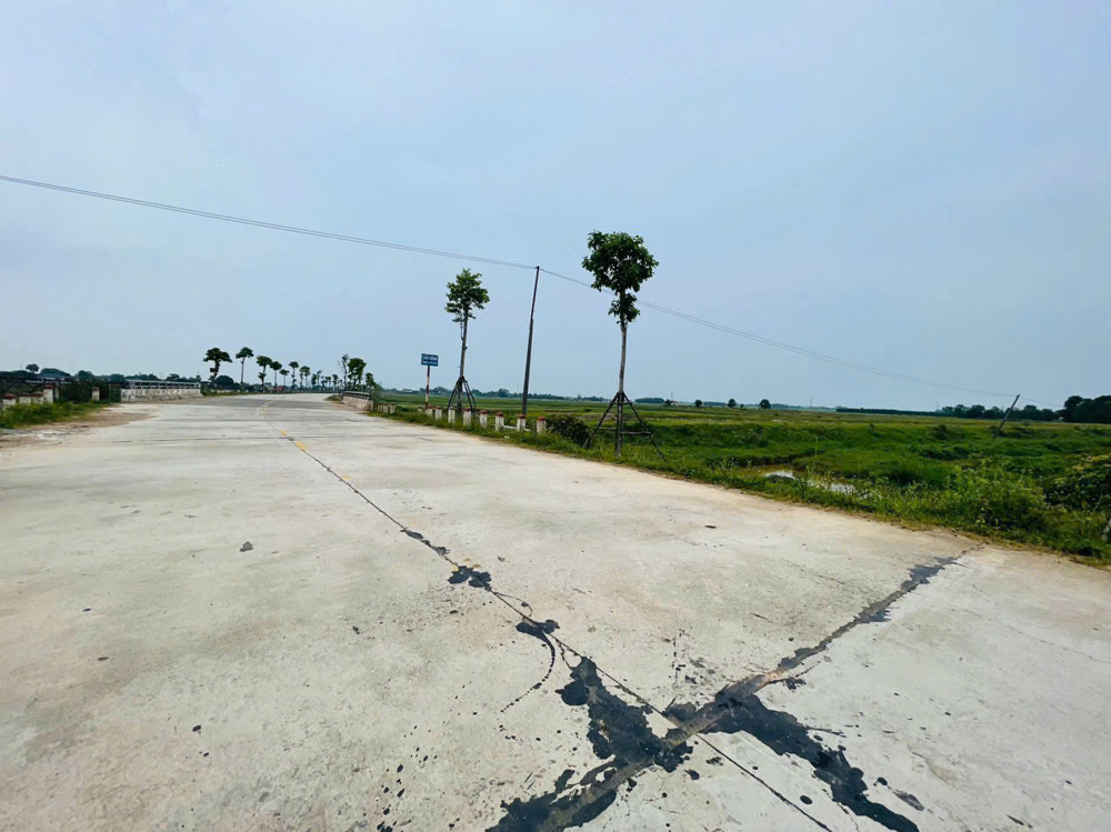 Mặt đường kinh doanh nguyễn xí xã tân lâm hương tp hà tĩnh