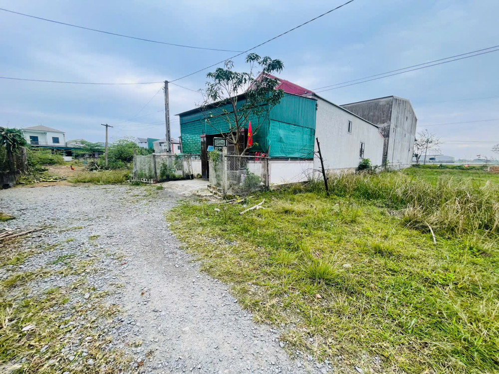 Siêu vip Đất QH nam thượng thạch đài hà tĩnh. Ngay cửa ga tàu lên xuống