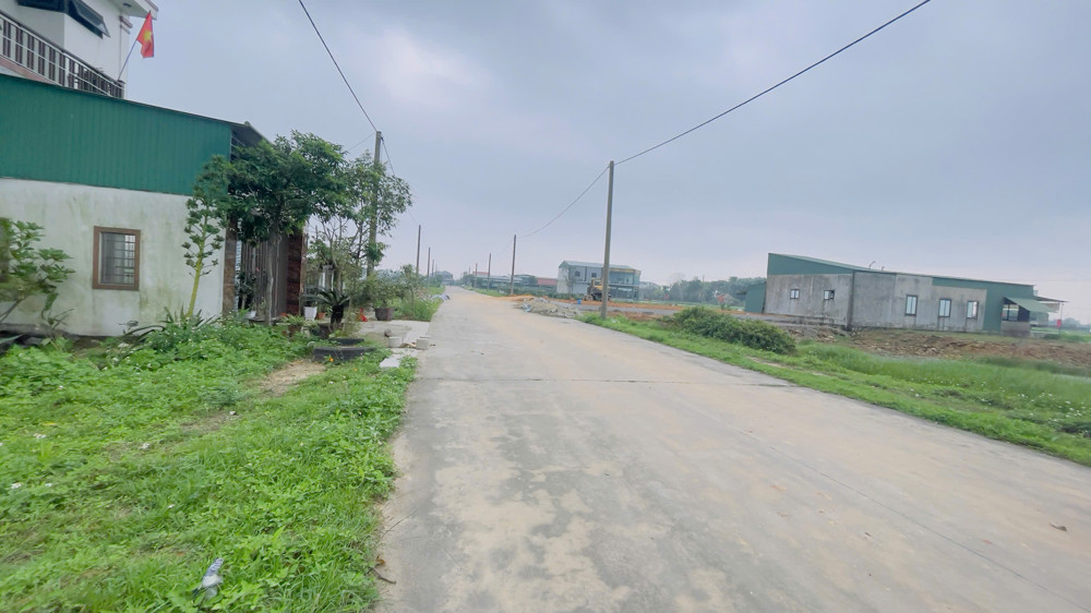 Bán đất lối 2 tỉnh lộ 3 cách nút lên xuống cao tốc khoảng 50m. cách khu công nghiệp 2km