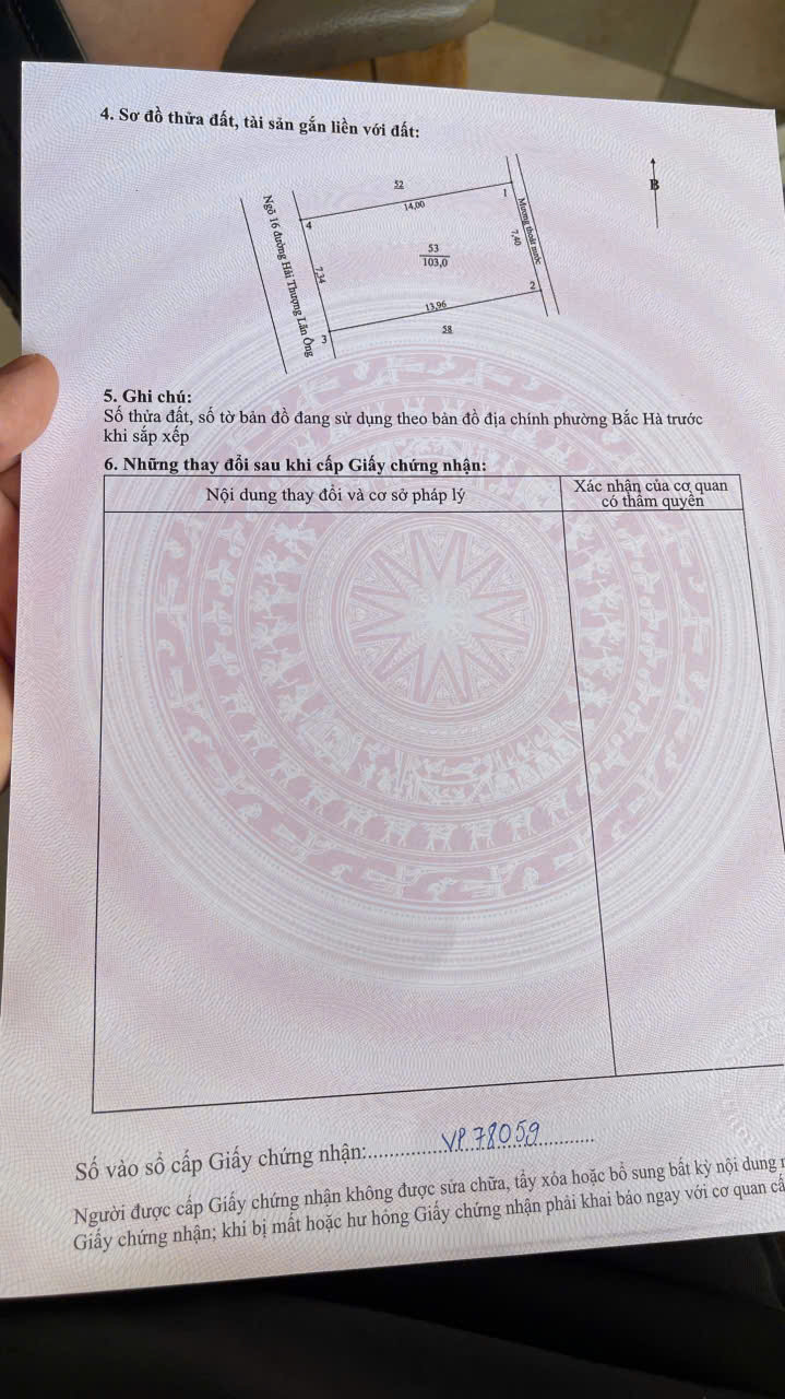 Bán nhà 2 tầng rưỡi mới tinh đẹp Vị trí gần bệnh viện tĩnh ,bắc hà cũ phường thành sen. hà tĩnh