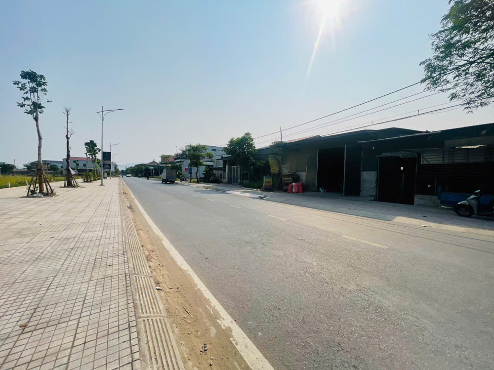 Siêu phẩm mặt tiền đường nguyễn xí khu đô thị goden getway