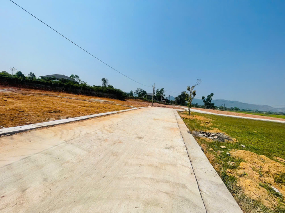 Đất gần khu công nghiệp phía tây hà tĩnh. Thuộc thôn ngọc hà xã toàn lưu