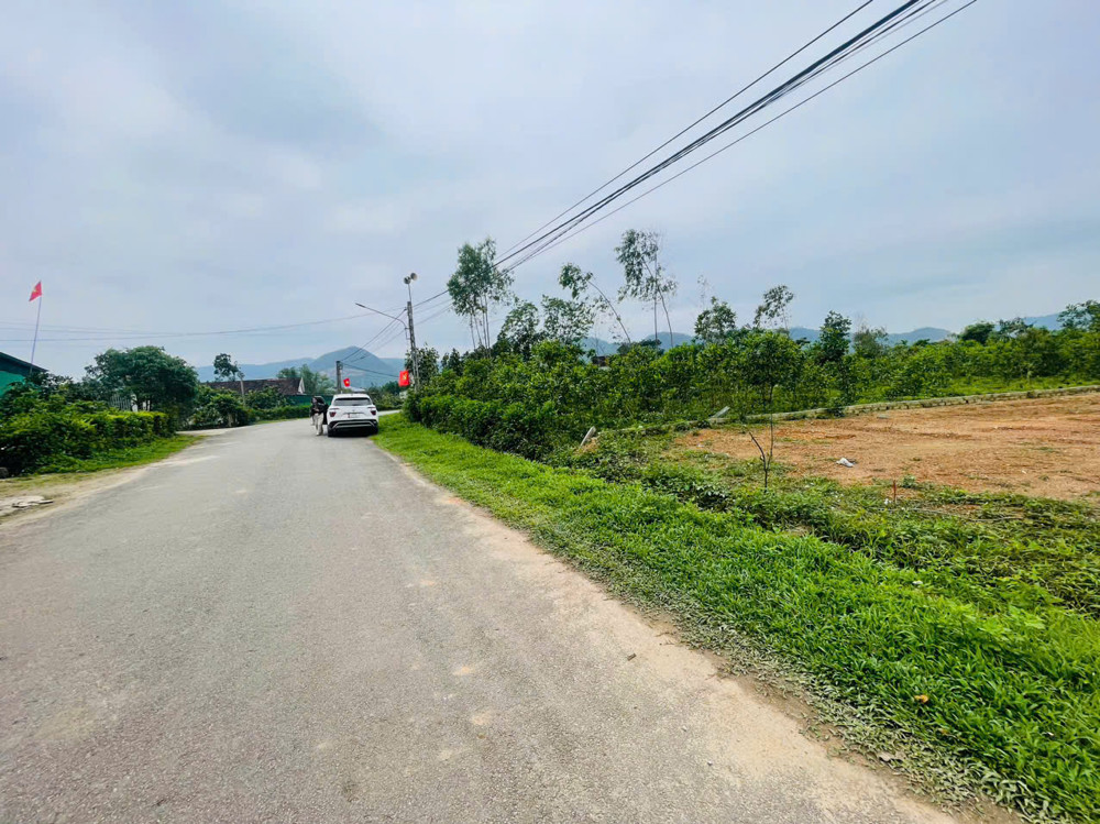 Đất trục đường chính gần khu CN phía tây hà tĩnh