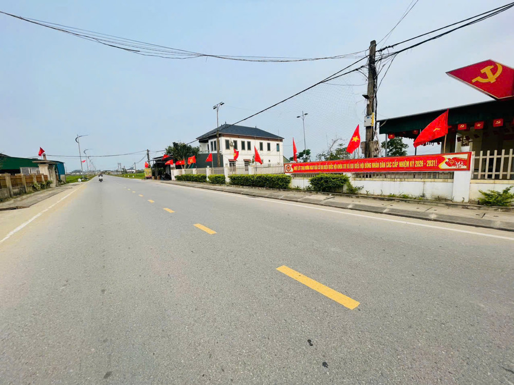Đất đấu giá mới mặt đường kinh doanh đường TL20. Lộc hà