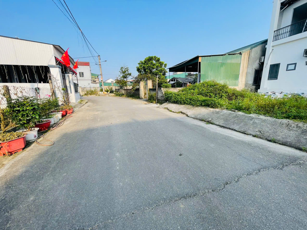Đất thạch trung lối hai đường quang lĩnh