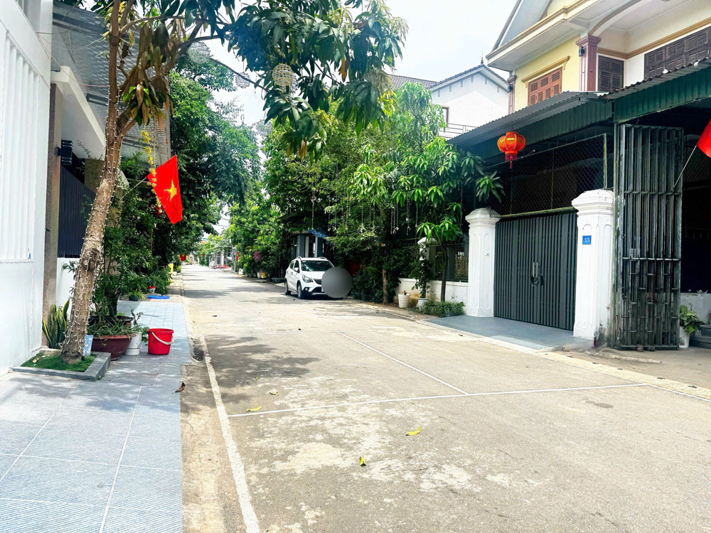 - Nhà đẹp 02 tầng phường Văn yên - Phường Thành sen , Ngõ đường Lê Khôi