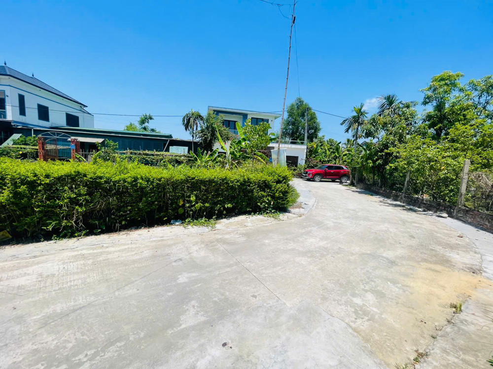 Lô đất giá rẻ vừa tiền cho vk ck trẻ Tại thôn mỹ triều tân lâm hương hà tĩnh