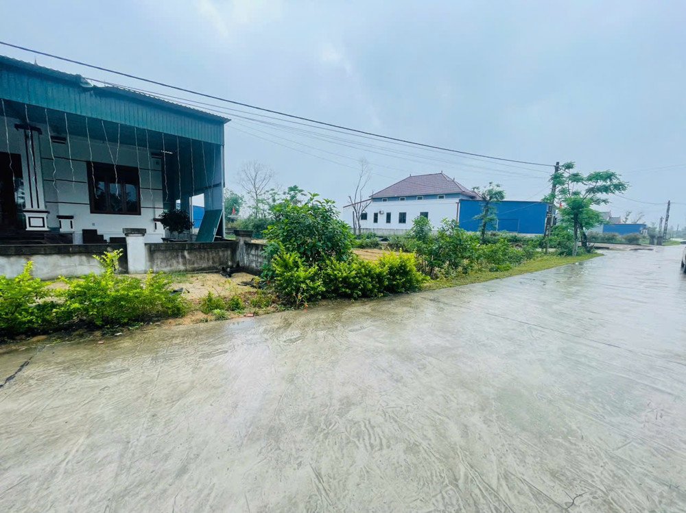 Gần 1000m2 Đất biển cẩm hoà. Cách biển đúng 400m đi bộ ra