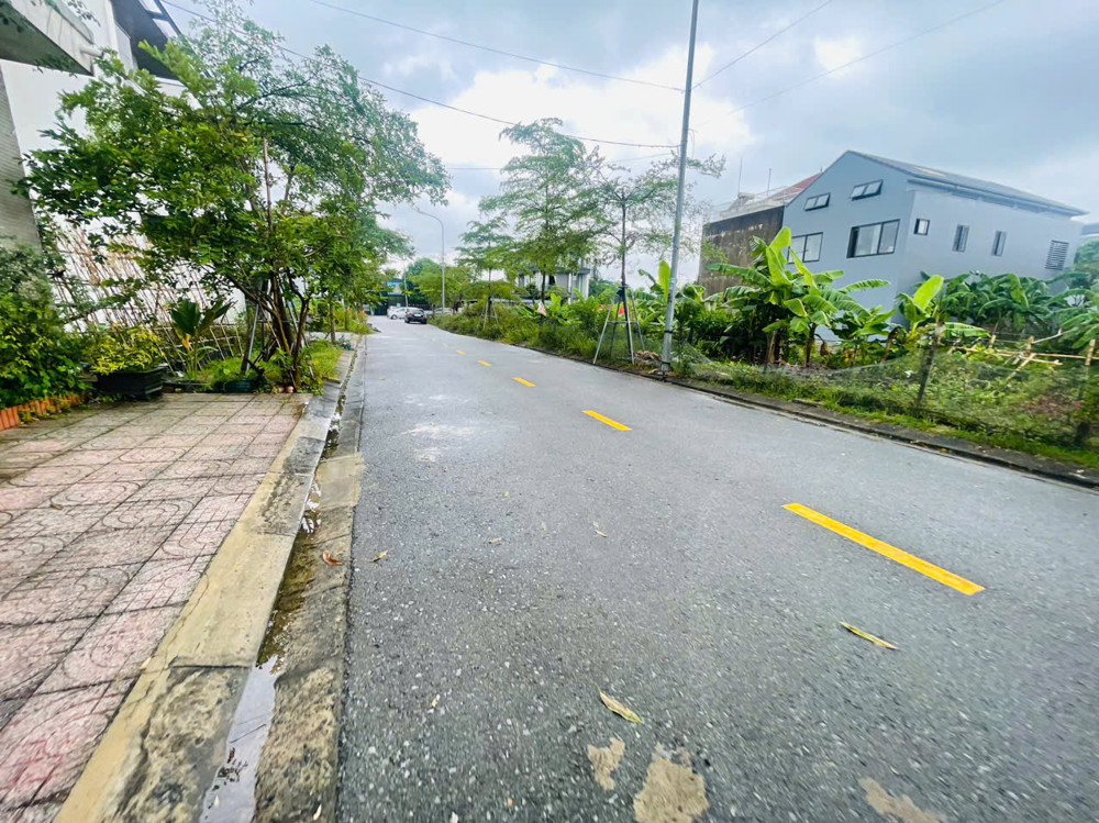 Đất quy hoạch tái đinh cư vin com. 