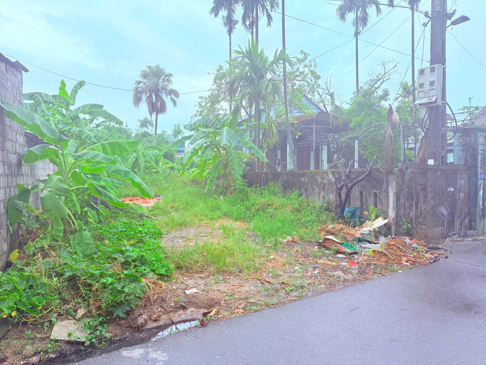 Đất p hà huy tập cũ cách vincom 900m