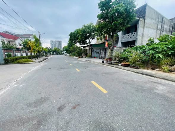 Đất qh bắc thượng thạch đài tp hà tĩnh. Một bên bến xe mới