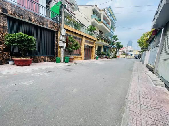 Đất qh sát bên chợ tỉnh. Sau karraok sơn tùng Lối hai đường hà tôn mục thuộc nam hà tp hà tĩnh