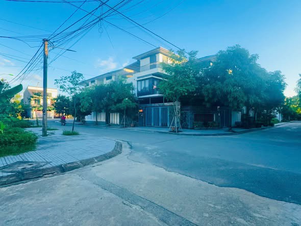 Đất QH Đội Giỏ Thạch Trung - Lối 3 đường Hà Hoàng ngay trước cổng Trường Chuyên Hà Tĩnh