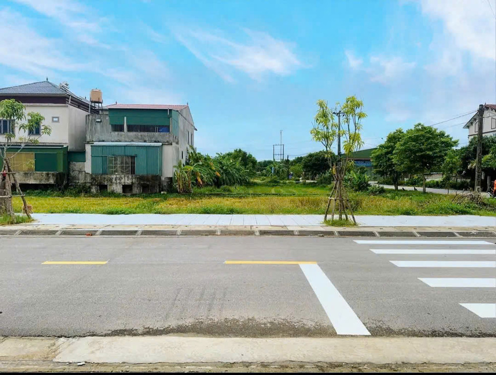 Lô đất quy tái định cư vĩnh cát lưu vĩnh sơn. Lối hai tl3.  Giá f0 cho nhà đầu tư. Nhanh tay 